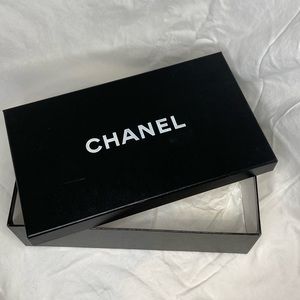 CHANEL empty shoe box